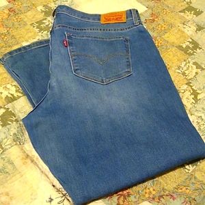 Levi's. Shaping Super Skinny classic blue jeans size 16W